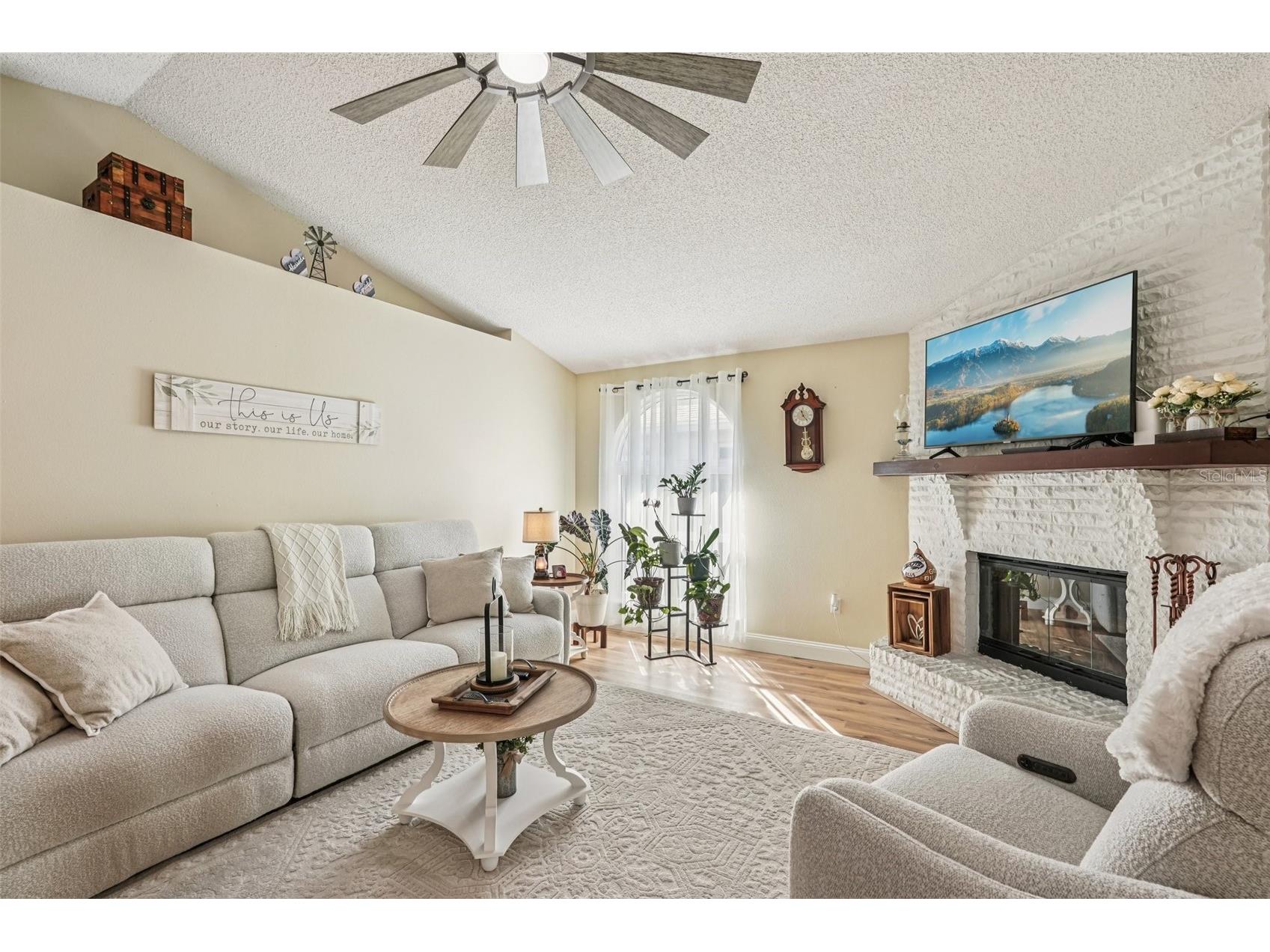 2304 Seattle Slew Drive Sarasota FL 34240 A4678513 image8