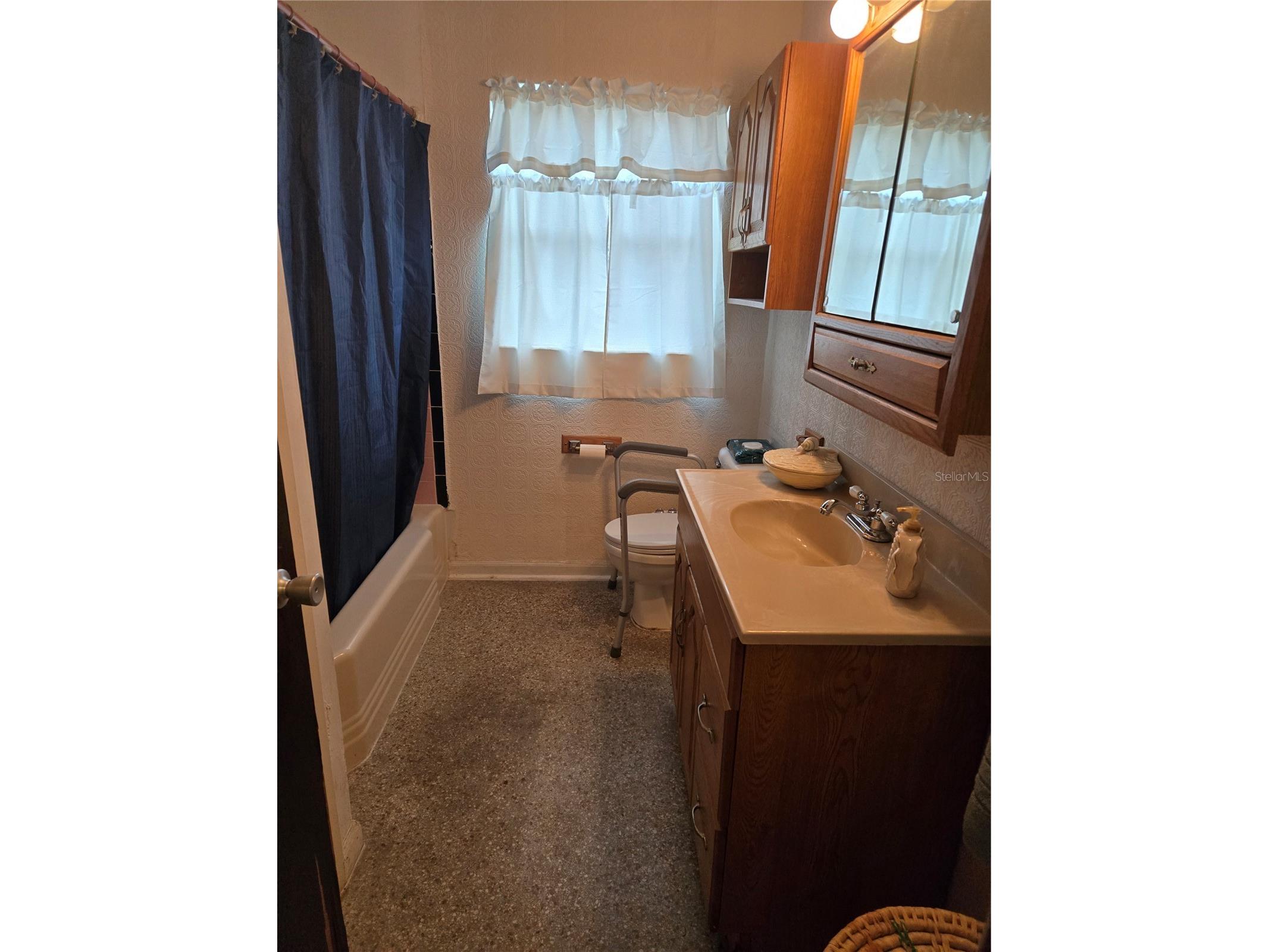 2304 W Woodlawn Ave Tampa FL 33618 TB8510460 image4