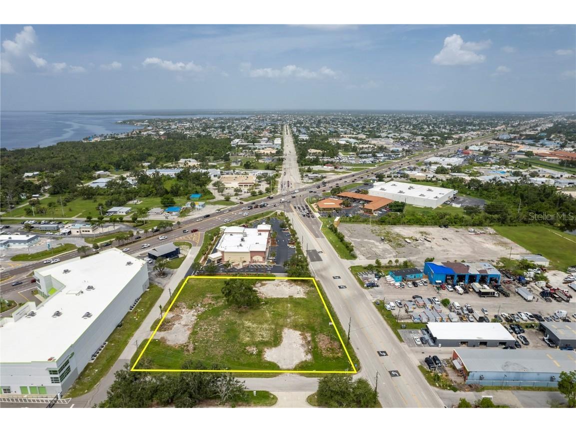 23041 Harborview Road Port Charlotte FL 33980 C7478523 image3