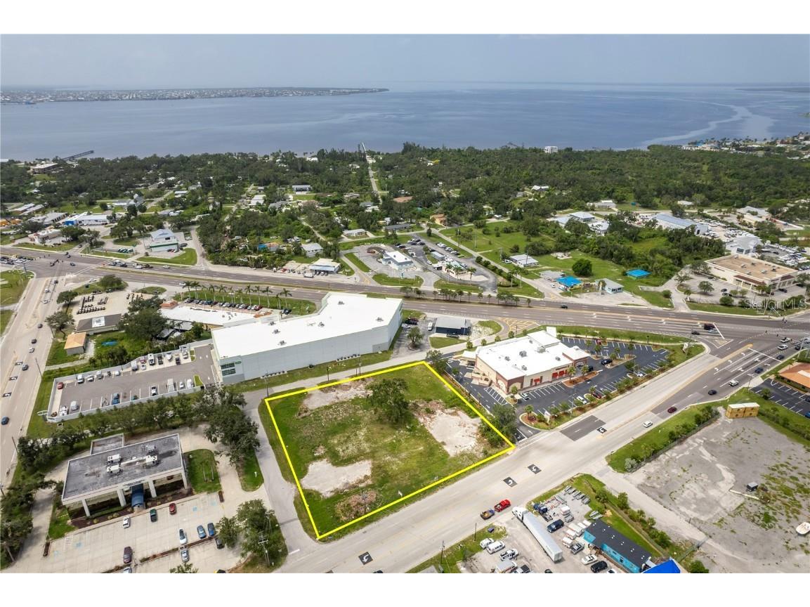 23041 Harborview Road Port Charlotte FL 33980 C7478523 image4