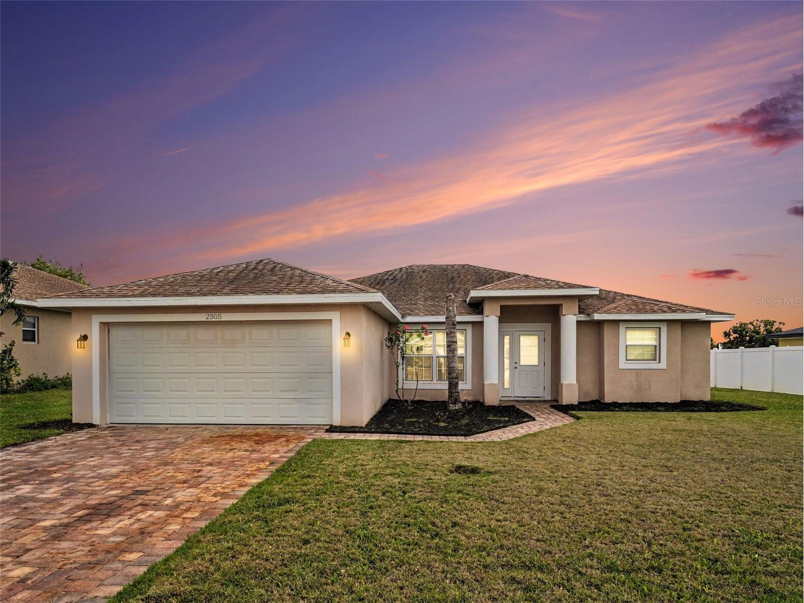 2305 14th Street W Palmetto FL 34221 A4686158 image1