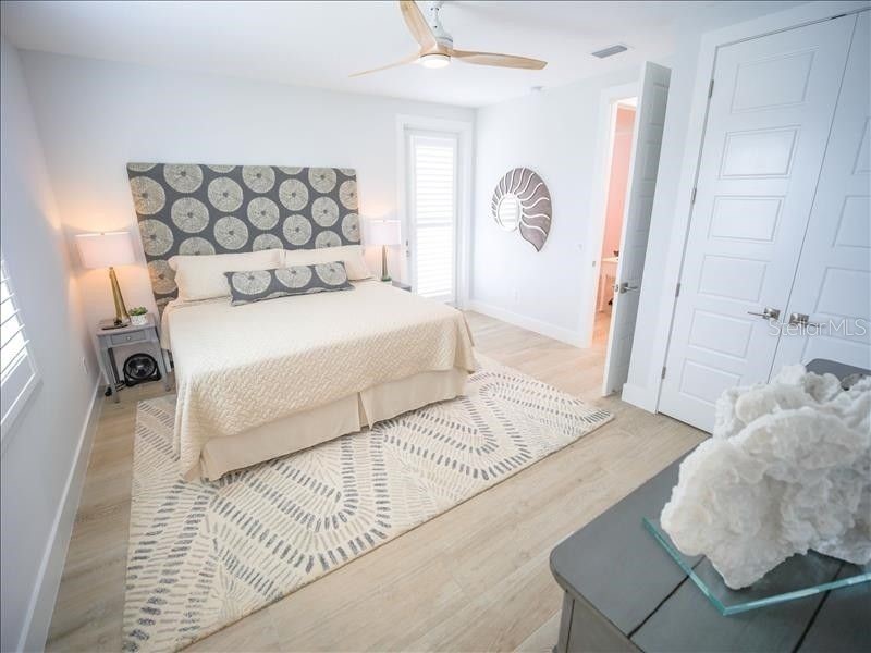 2305 Avenue C Bradenton Beach FL 34217 A4668810 image19