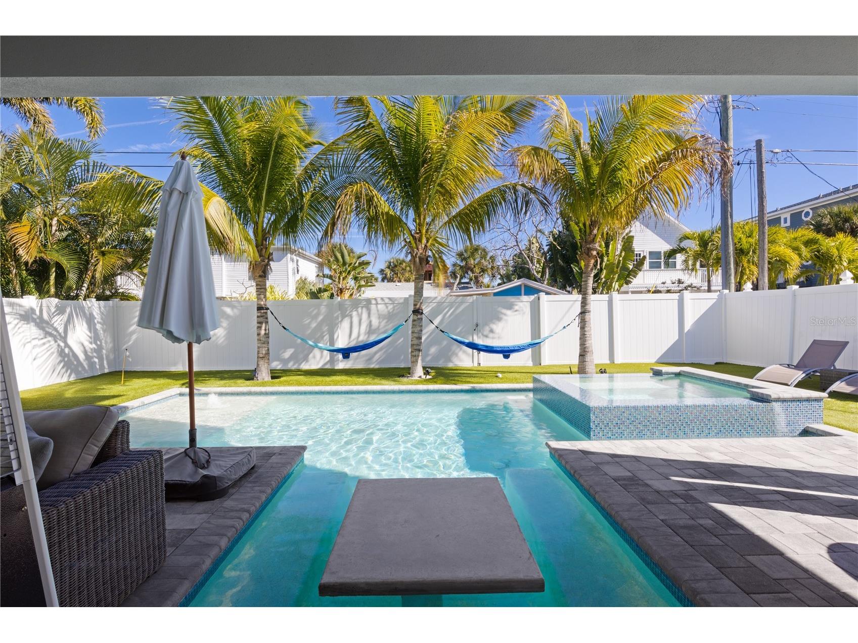 2305 Avenue C Bradenton Beach FL 34217 A4668810 image37