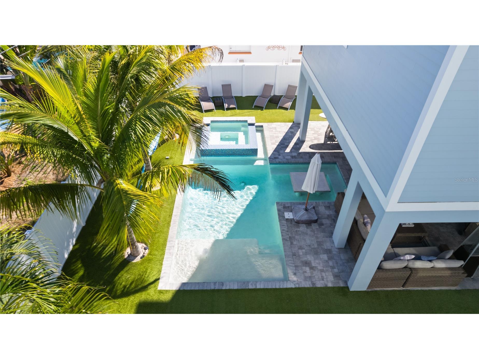 2305 Avenue C Bradenton Beach FL 34217 A4668810 image43