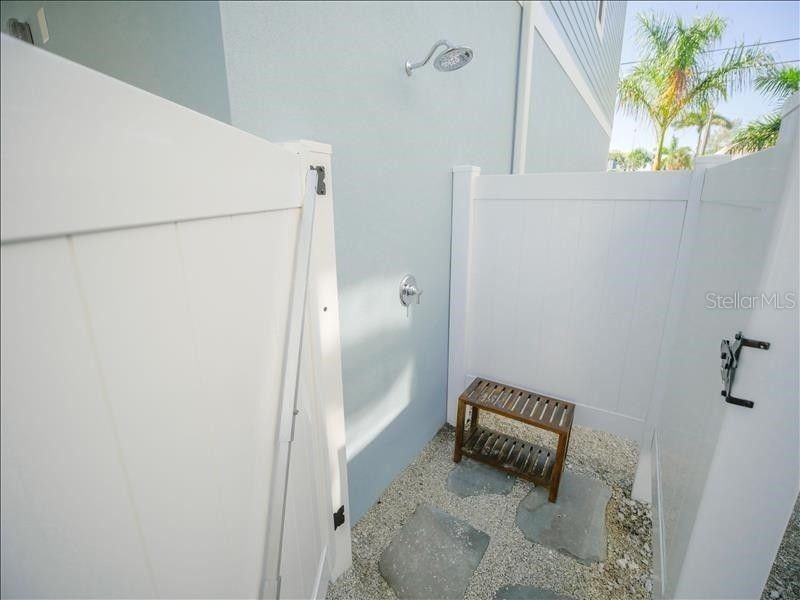 2305 Avenue C Bradenton Beach FL 34217 A4668810 image44