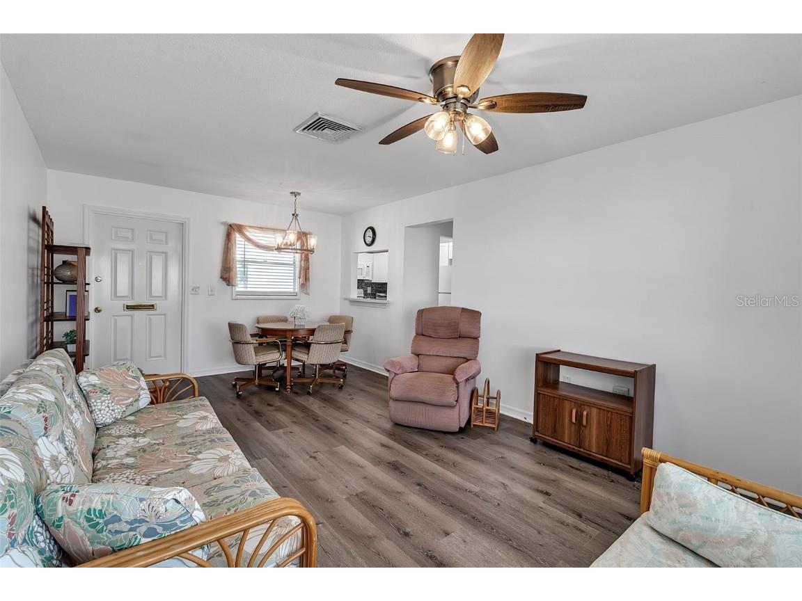 2305 Bayshore Gardens Parkway Bradenton FL 34207 A4673796 image5