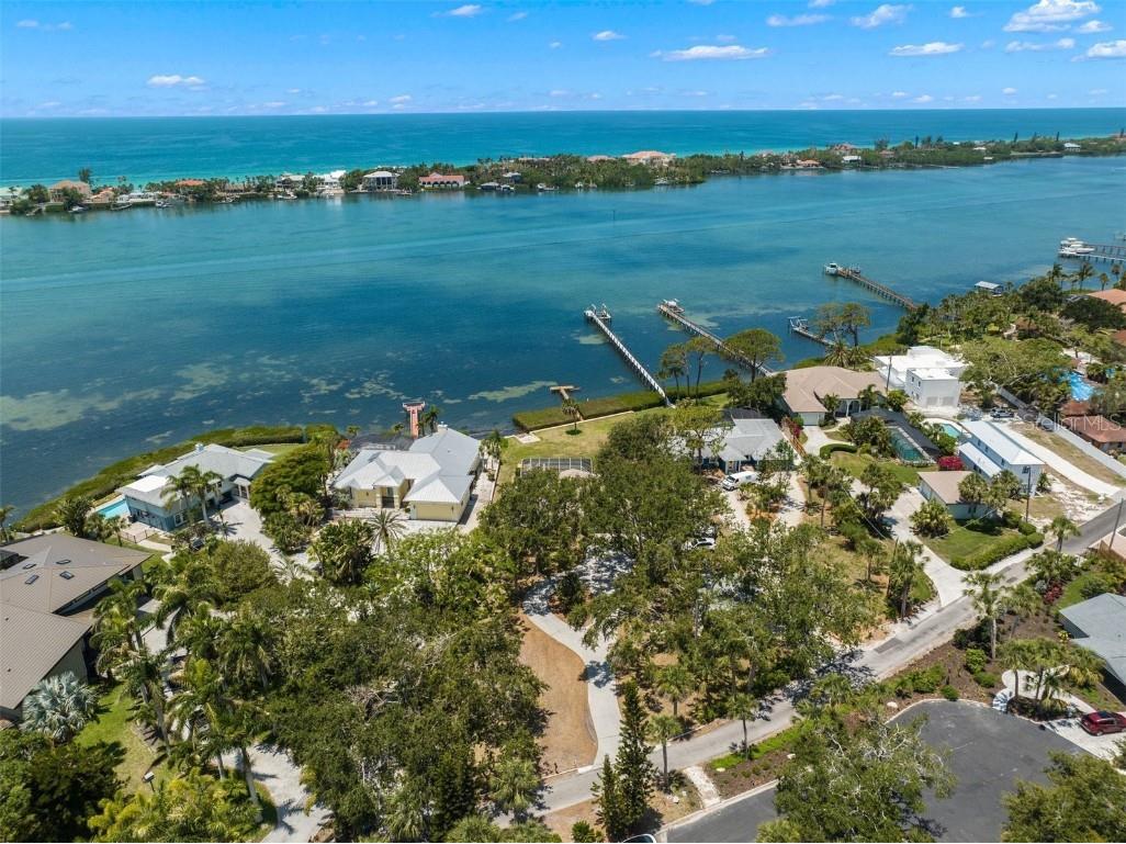 2305 Bayshore Road Nokomis FL 34275 - BLACKBURN BAY A4594074 image1