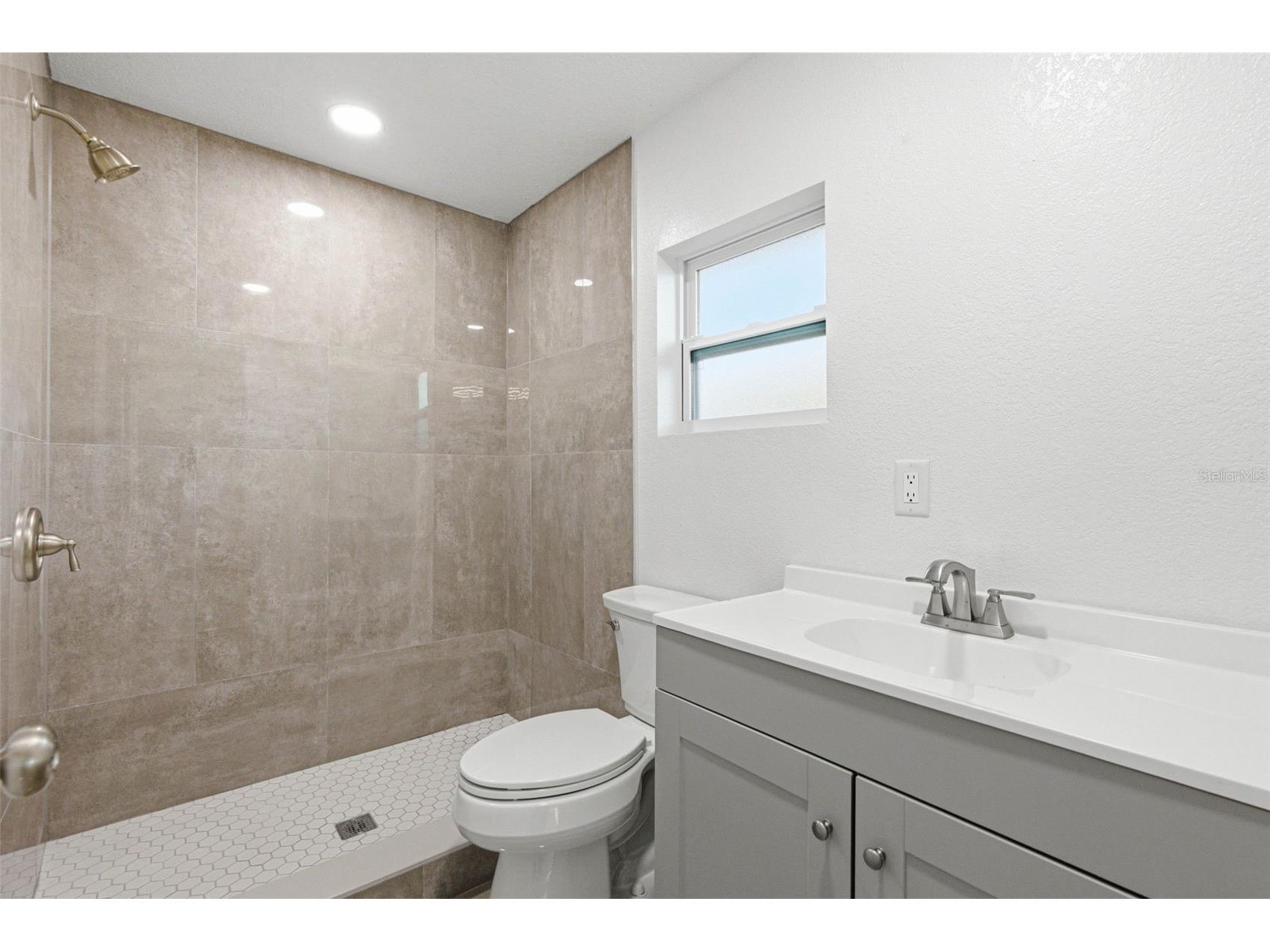 2305 E 148th Avenue Lutz FL 33549 TB8465726 image24