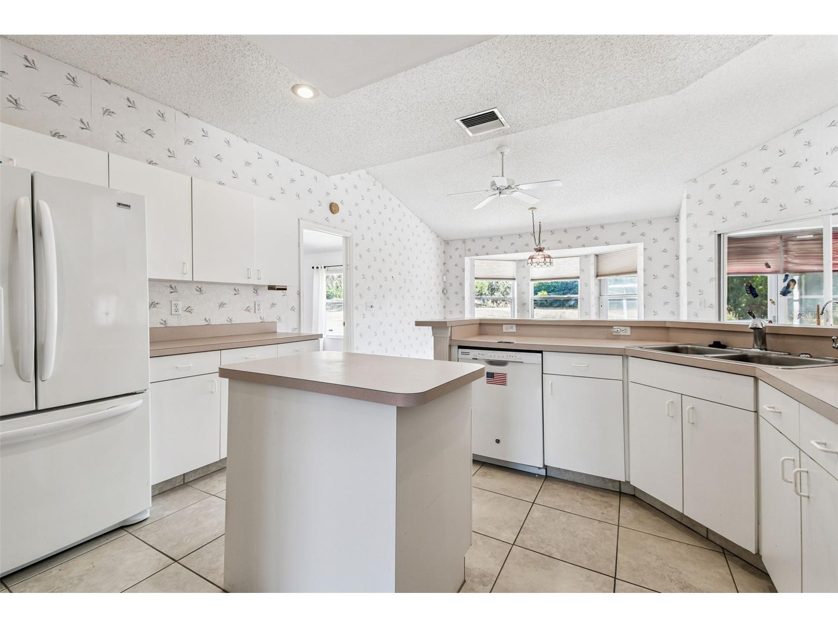 2305 E Del Webb Blvd Sun City Center FL 33573 TB8454009 image18