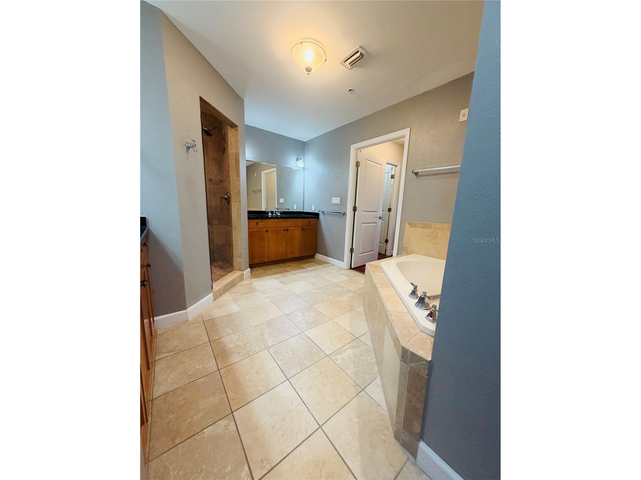 2305 Edgewater Drive #1708 Orlando FL 32804 O6415062 image10