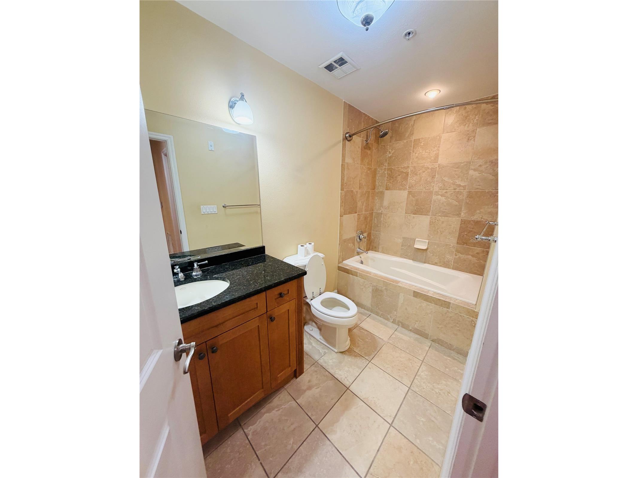 2305 Edgewater Drive #1708 Orlando FL 32804 O6415062 image17