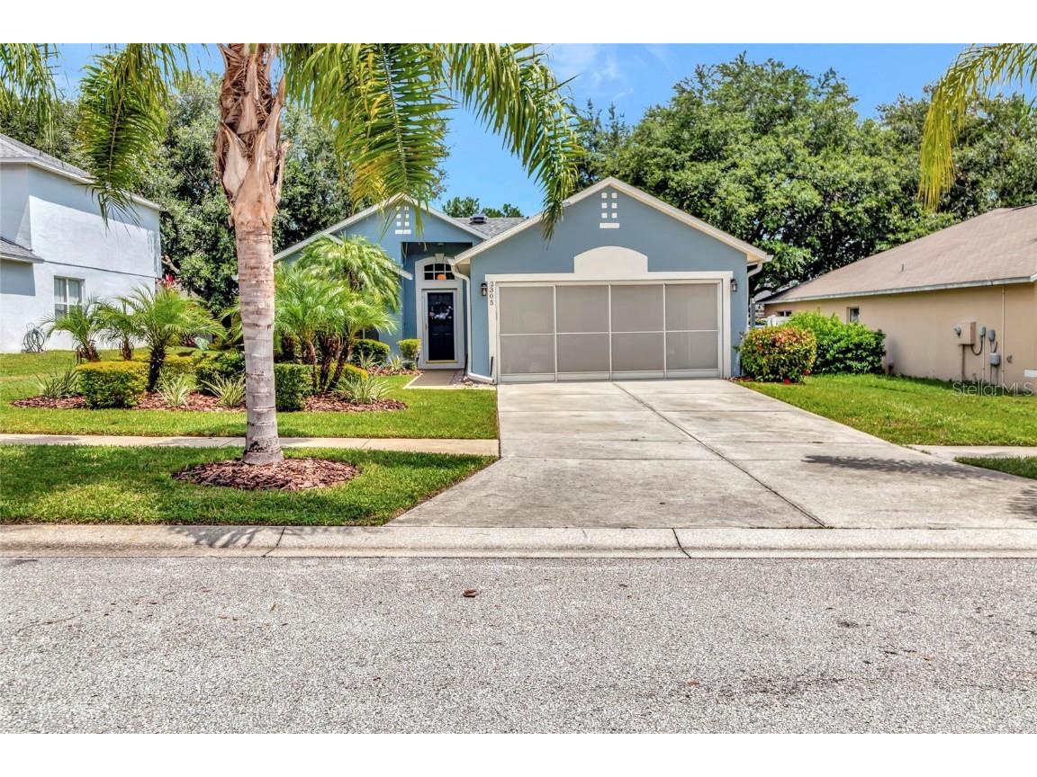 2305 Foxtree Road Tavares FL 32778 G5099466 image1
