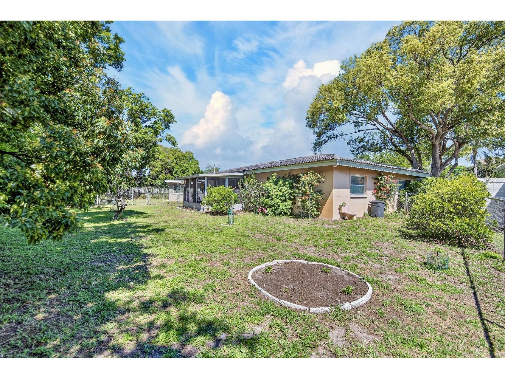 2305 Indigo Drive Clearwater FL 33763 TB8489010 image18