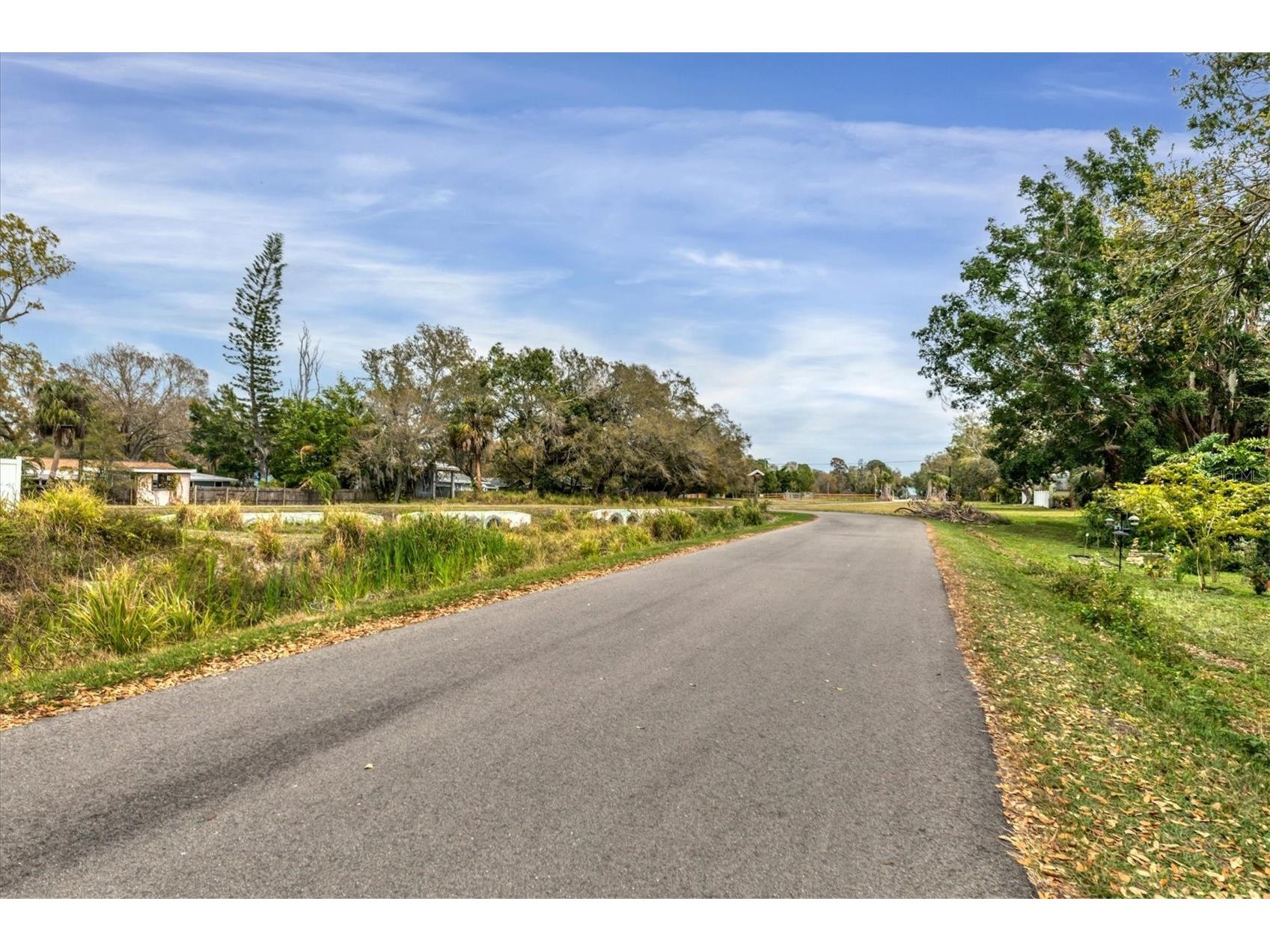 2305 Novus Street Sarasota FL 34237 A4682856 image25