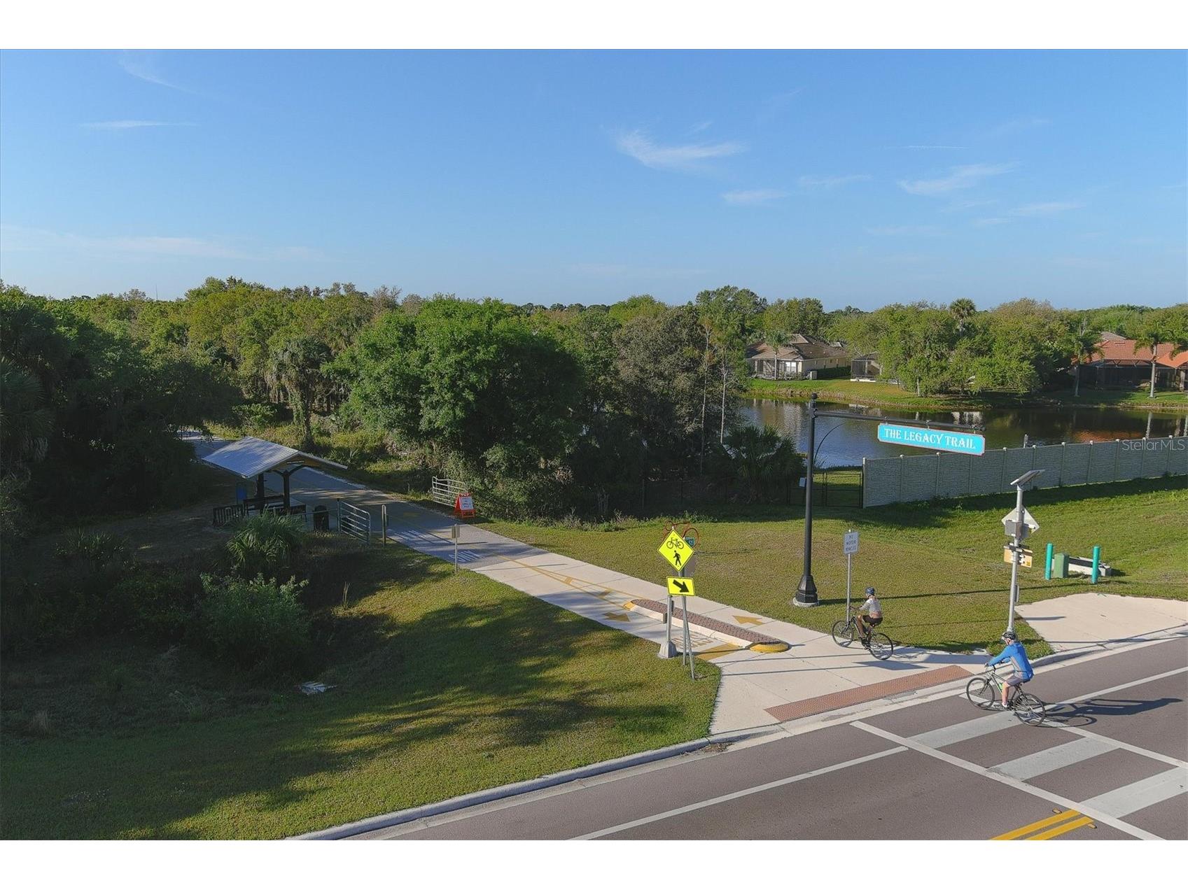 2305 Novus Street Sarasota FL 34237 A4682856 image27