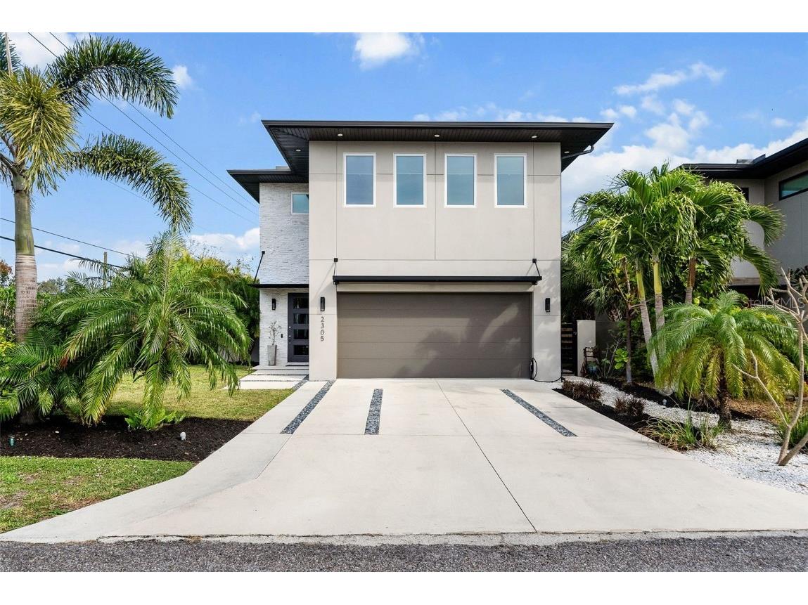 2305 Pine Terrace Sarasota FL 34231 A4642398 image1