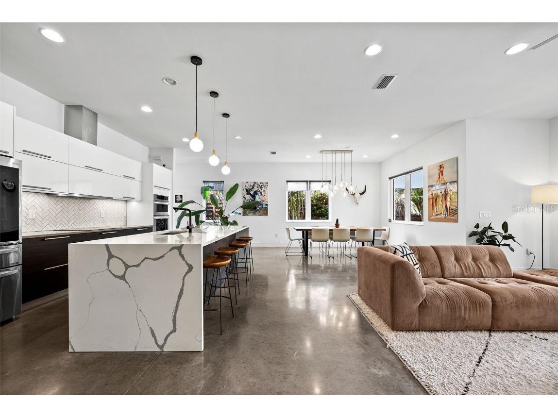 2305 Pine Terrace Sarasota FL 34231 A4642398 image26