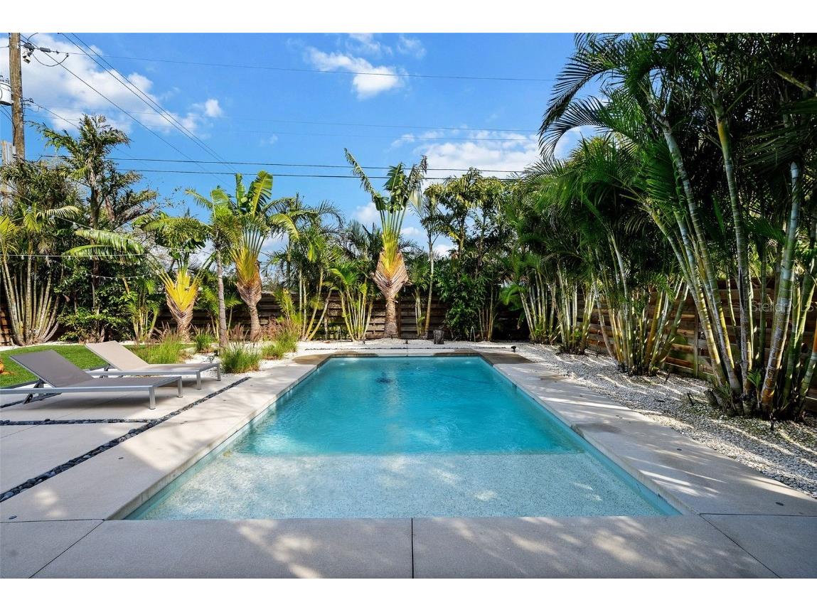 2305 Pine Terrace Sarasota FL 34231 A4642398 image36