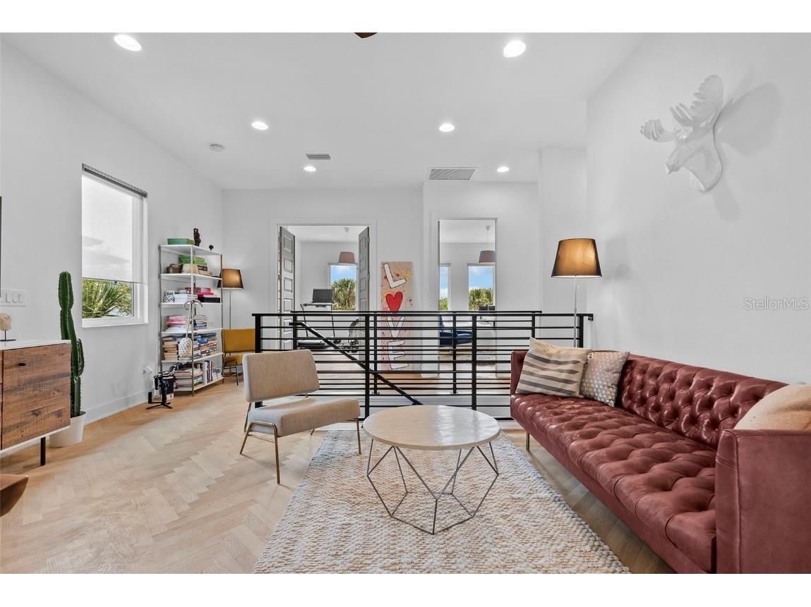 2305 Pine Terrace Sarasota FL 34231 A4642398 image60