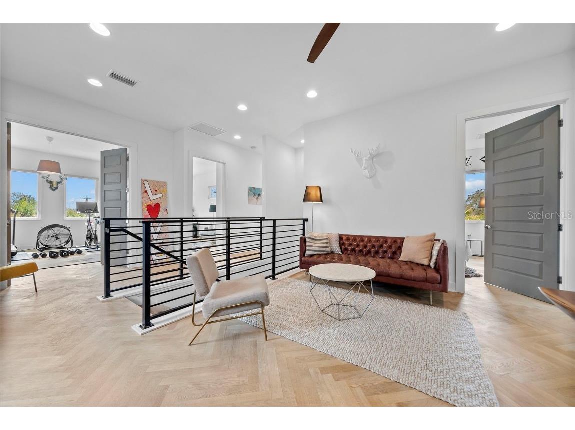 2305 Pine Terrace Sarasota FL 34231 A4642398 image61