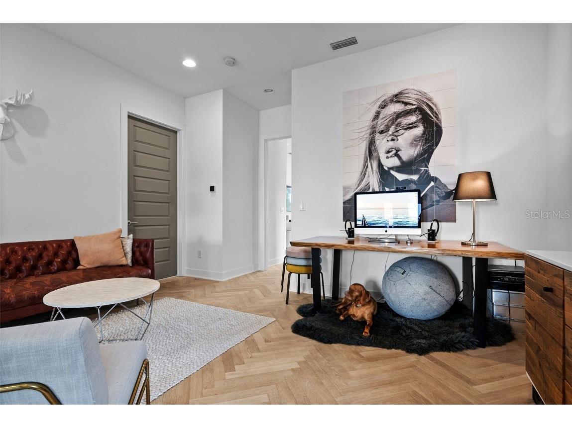 2305 Pine Terrace Sarasota FL 34231 A4642398 image62