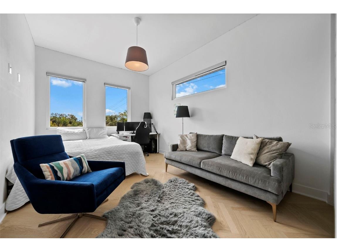 2305 Pine Terrace Sarasota FL 34231 A4642398 image74