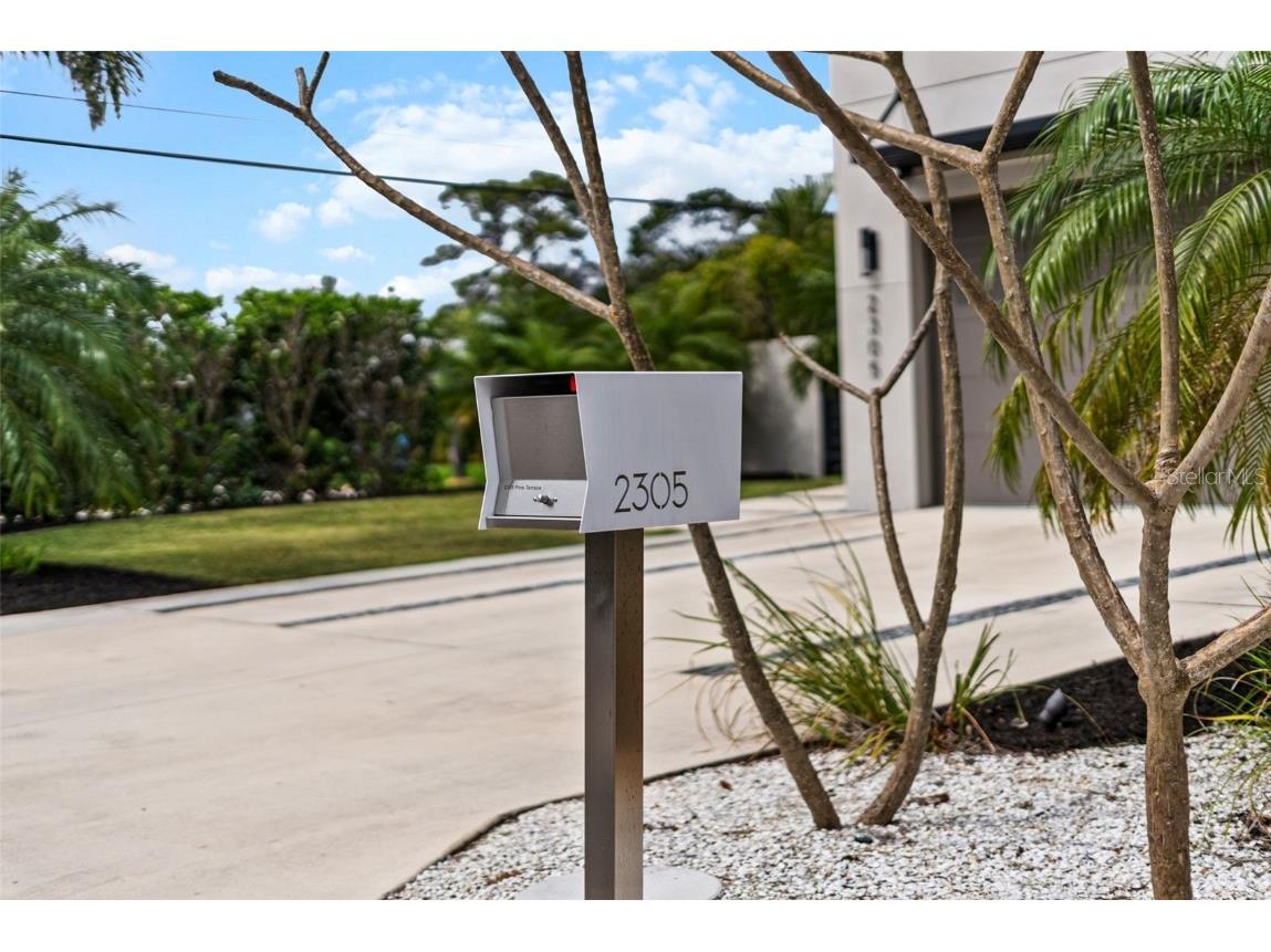 2305 Pine Terrace Sarasota FL 34231 A4642398 image86