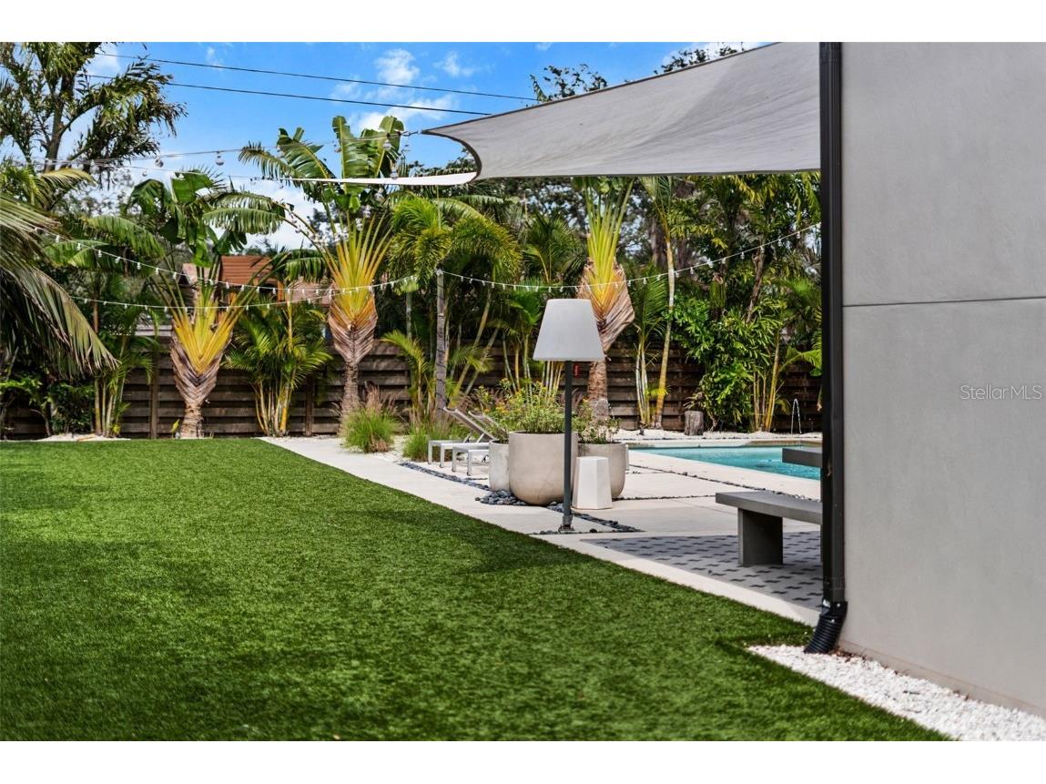 2305 Pine Terrace Sarasota FL 34231 A4642398 image88