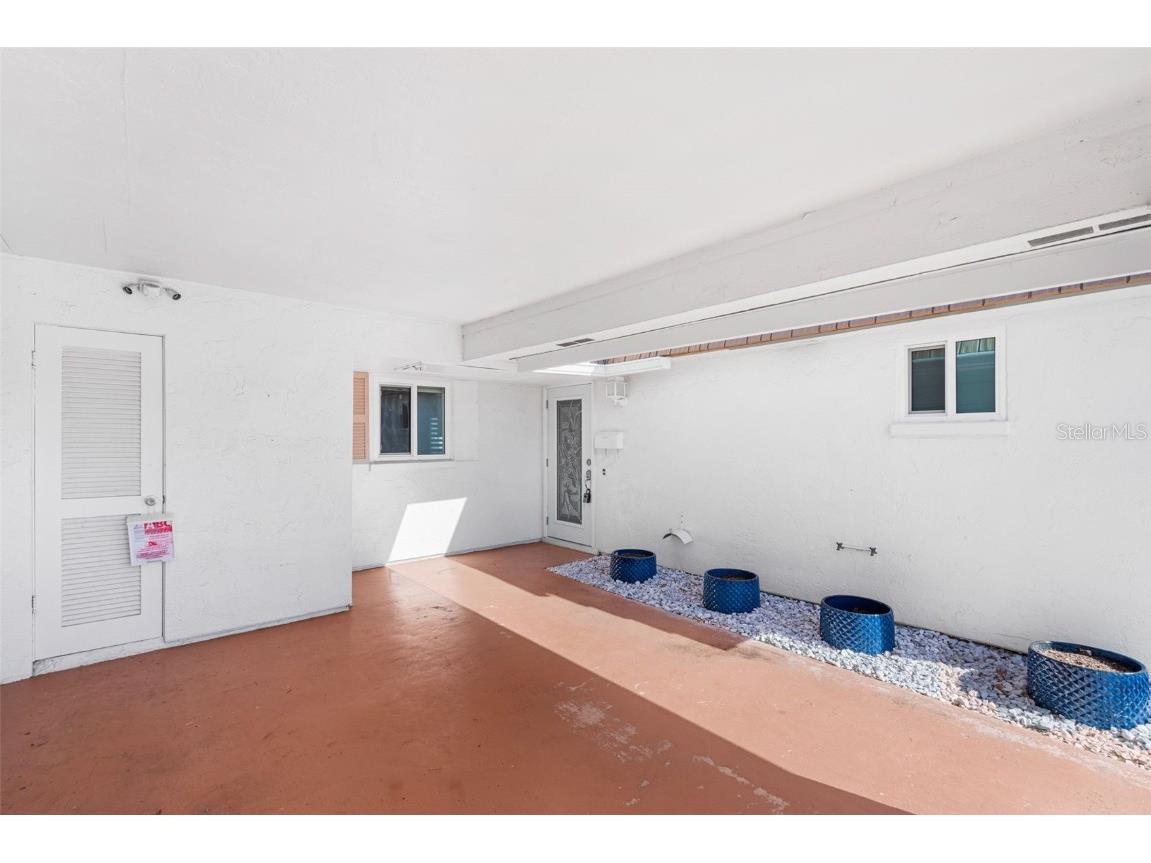 2305 Riverbluff Parkway #V256 Sarasota FL 34231 A4674260 image11