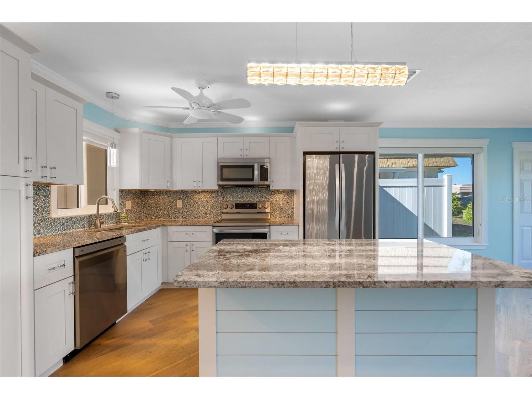 2305 Riverbluff Parkway #V256 Sarasota FL 34231 A4698931 image10