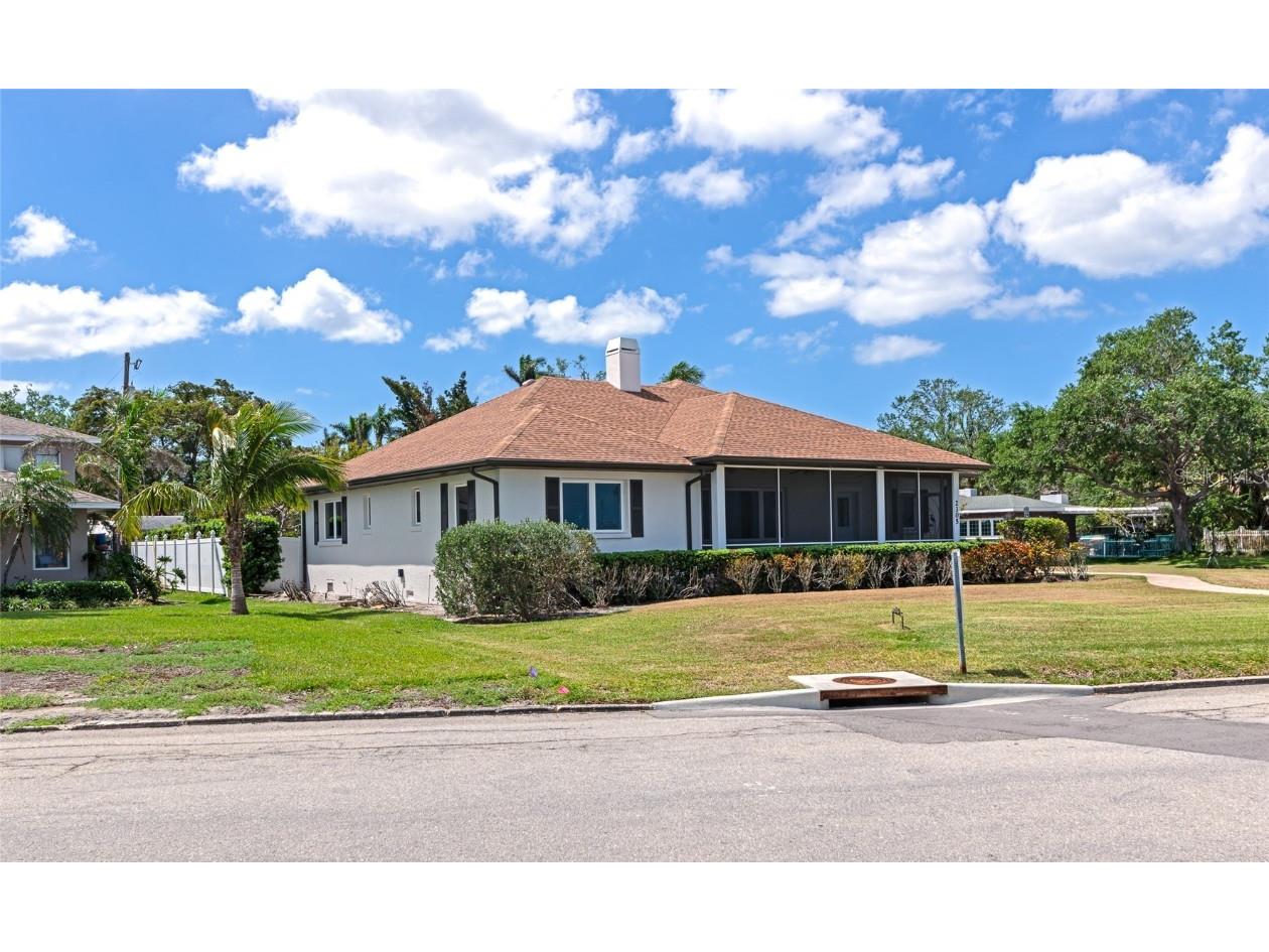 2305 Riverview Boulevard Bradenton FL 34205 - MANATEE RIVER A4646927 image8