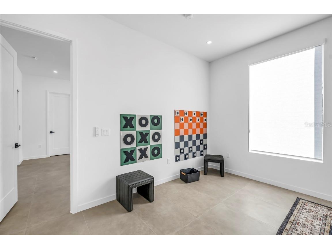 2305 Temple Street Sarasota FL 34239 A4670467 image40