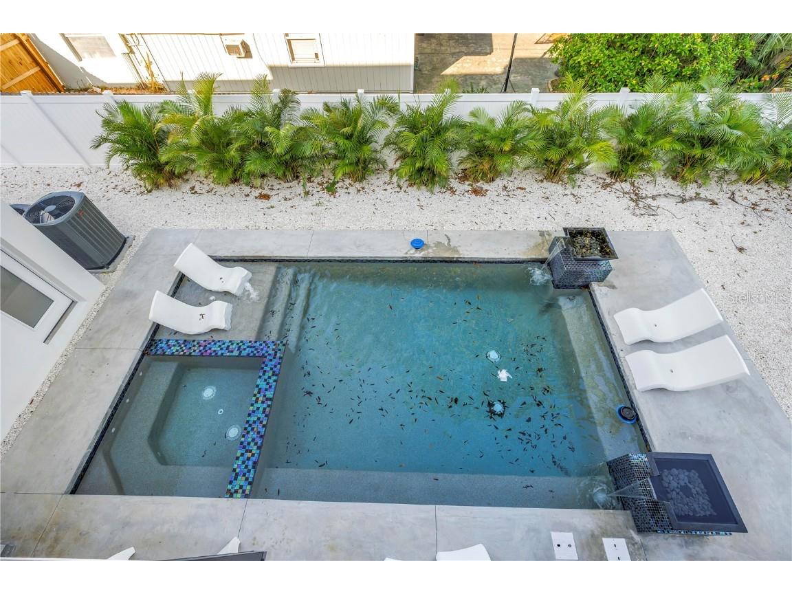 2305 Temple Street Sarasota FL 34239 A4670467 image55