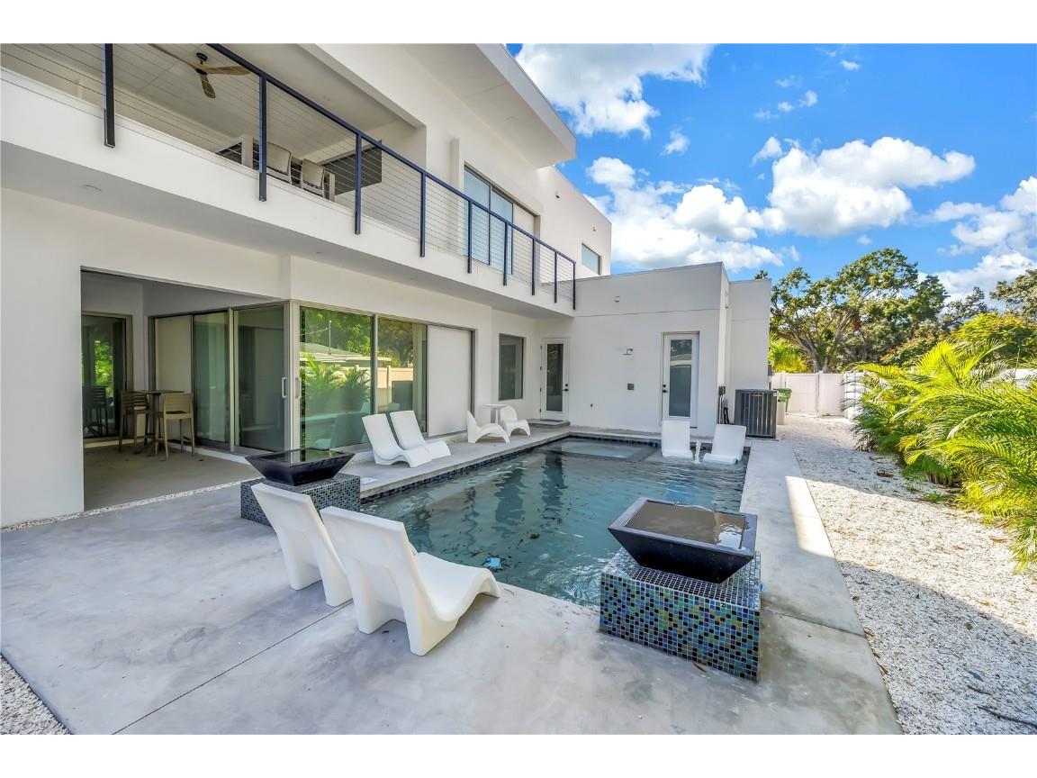 2305 Temple Street Sarasota FL 34239 A4670467 image63