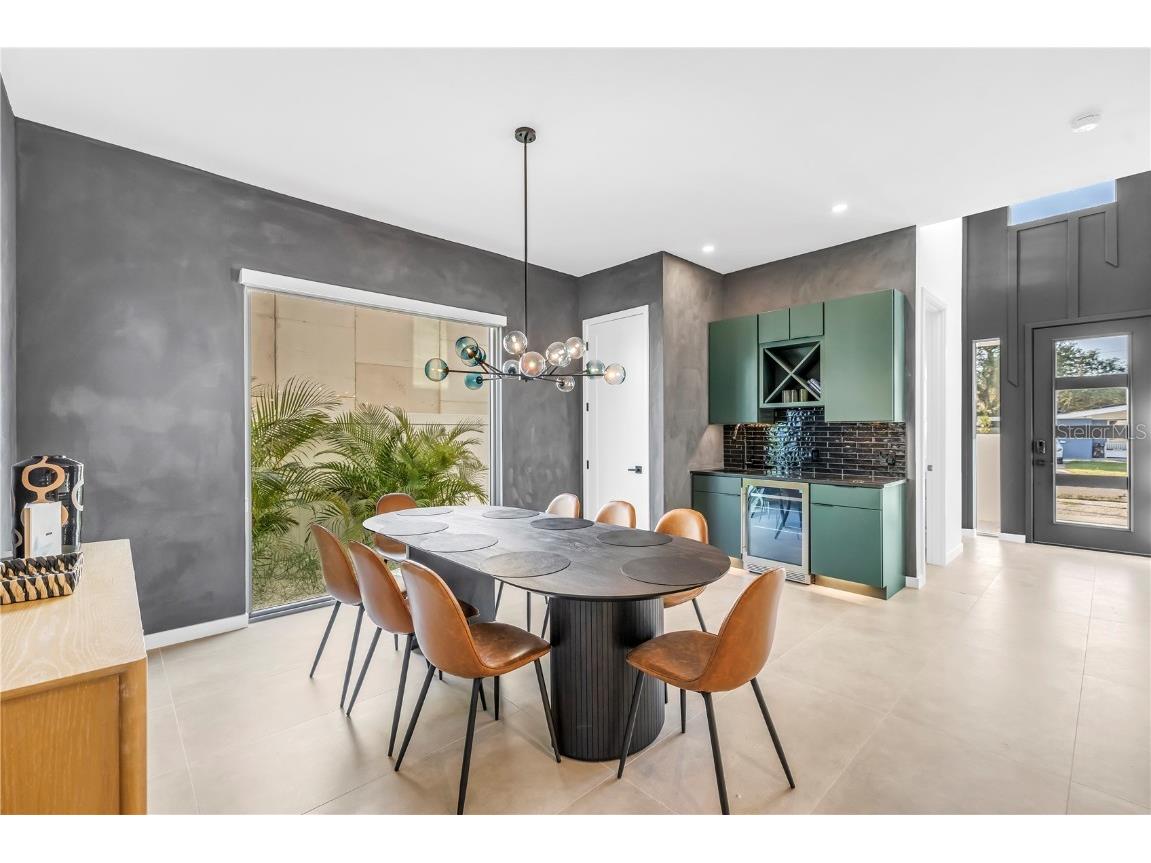 2305 Temple Street Sarasota FL 34239 A4670516 image10