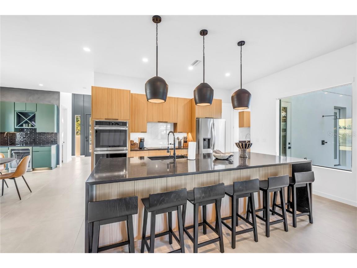 2305 Temple Street Sarasota FL 34239 A4670516 image17