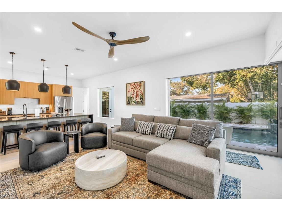 2305 Temple Street Sarasota FL 34239 A4670516 image19