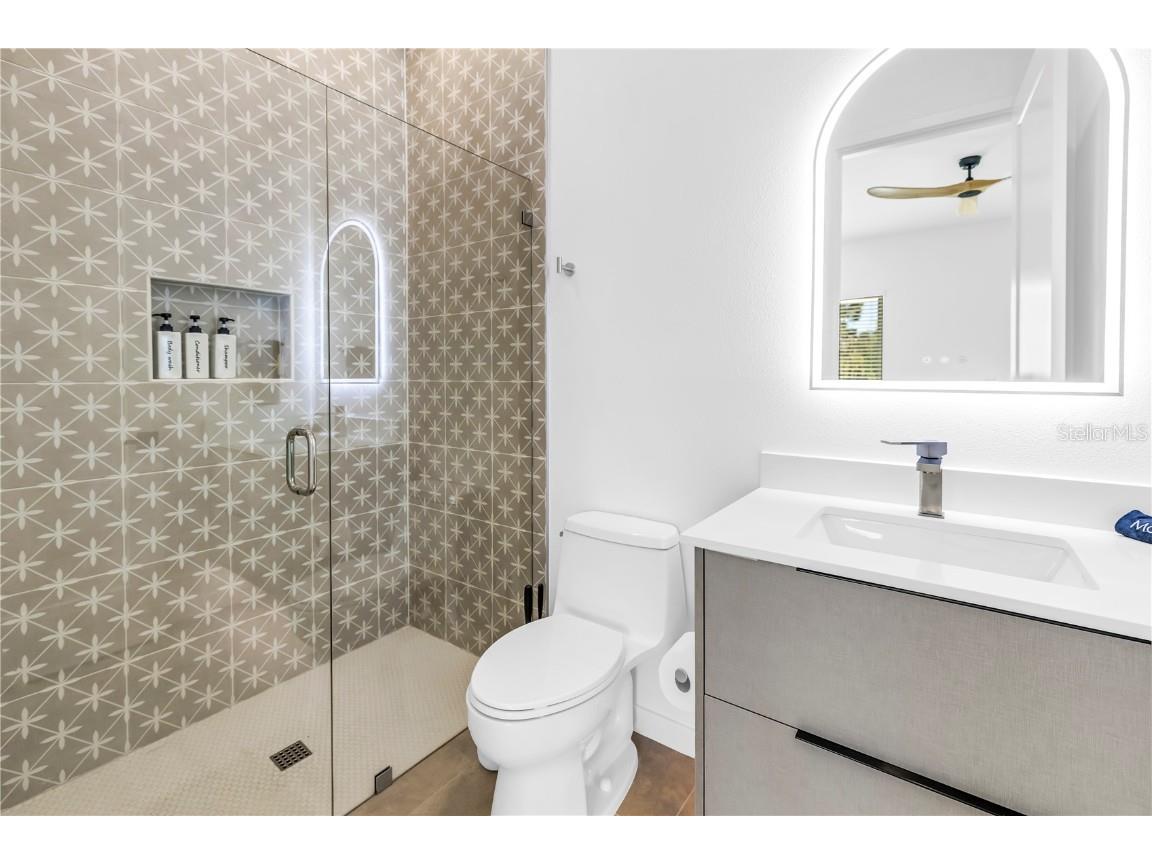 2305 Temple Street Sarasota FL 34239 A4670516 image33