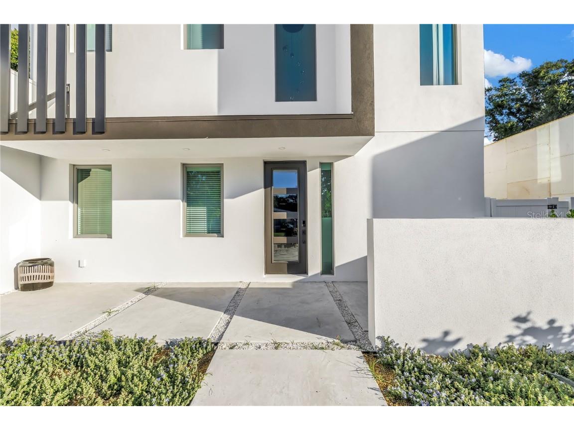 2305 Temple Street Sarasota FL 34239 A4670516 image4