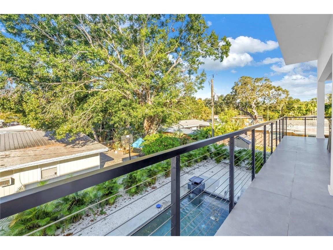 2305 Temple Street Sarasota FL 34239 A4670516 image55