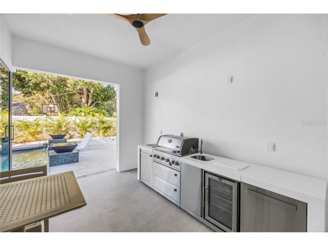 2305 Temple Street Sarasota FL 34239 A4670516 image61