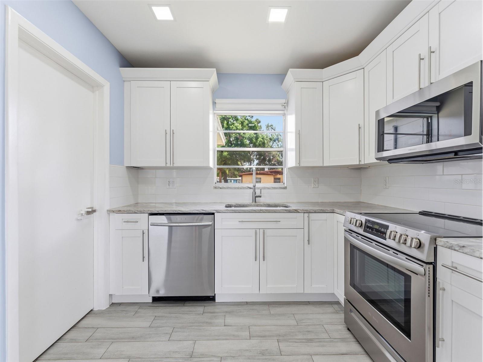 2305 W Crawford Street Tampa FL 33604 TB8517293 image7