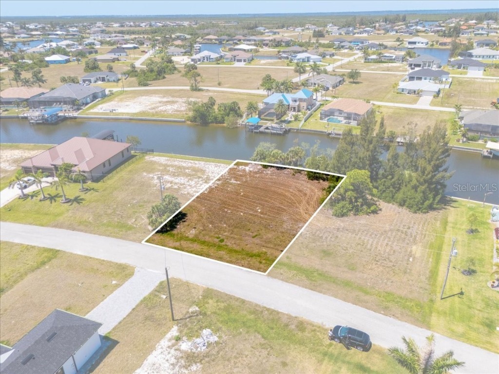 2306 NW 37th Place Cape Coral FL 33993 C7508870 image4