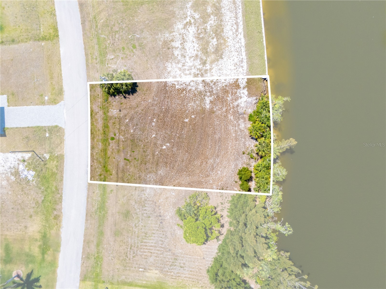 2306 NW 37th Place Cape Coral FL 33993 C7525458 image8