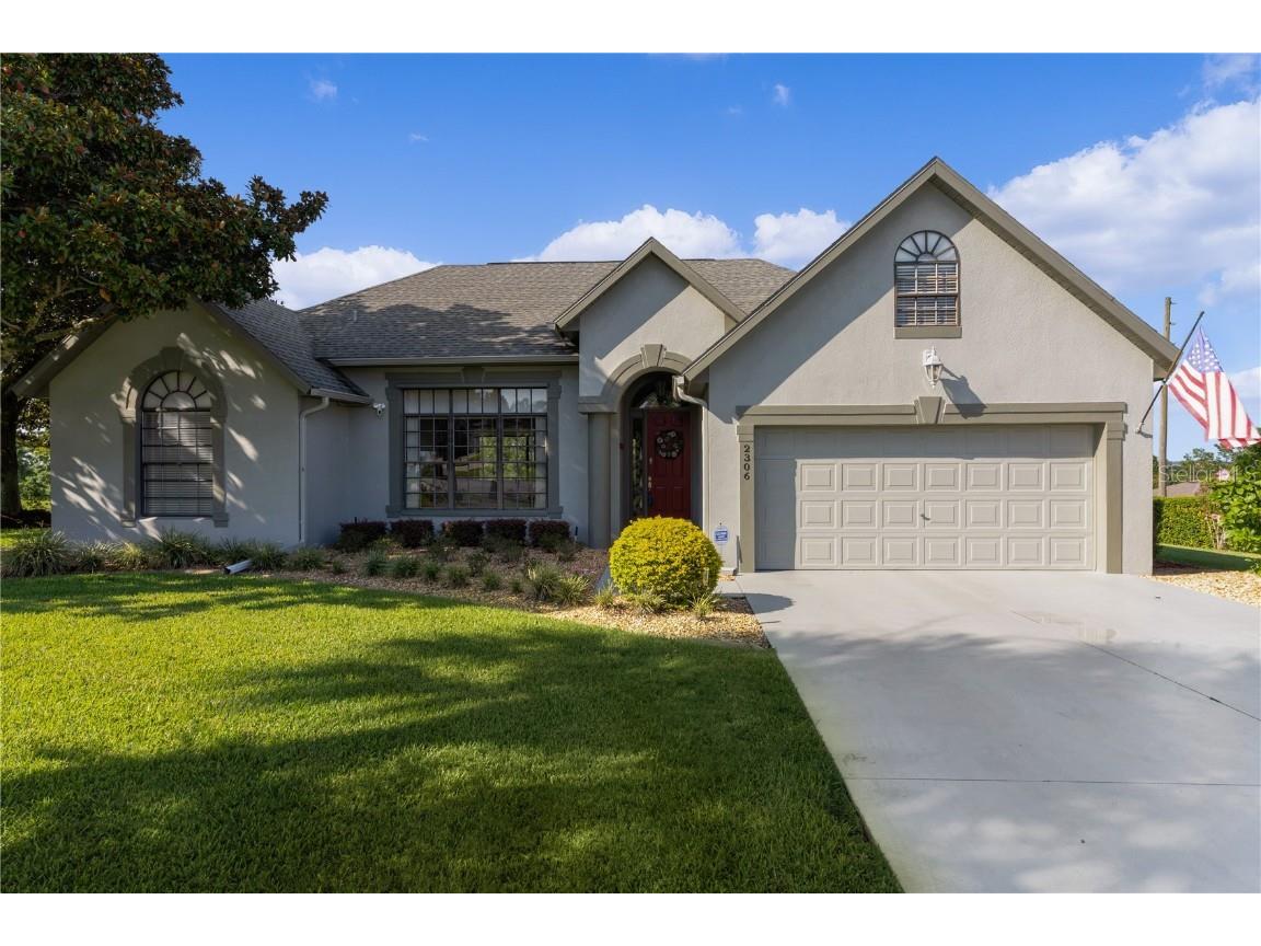 2306 Queen Palm Court Leesburg FL 34748 - LAKE GRIFFIN G5060945 image1