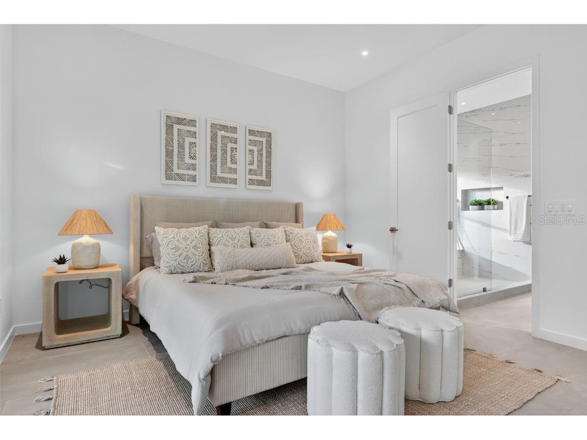 2306 Valencia Drive Sarasota FL 34239 A4670909 image21