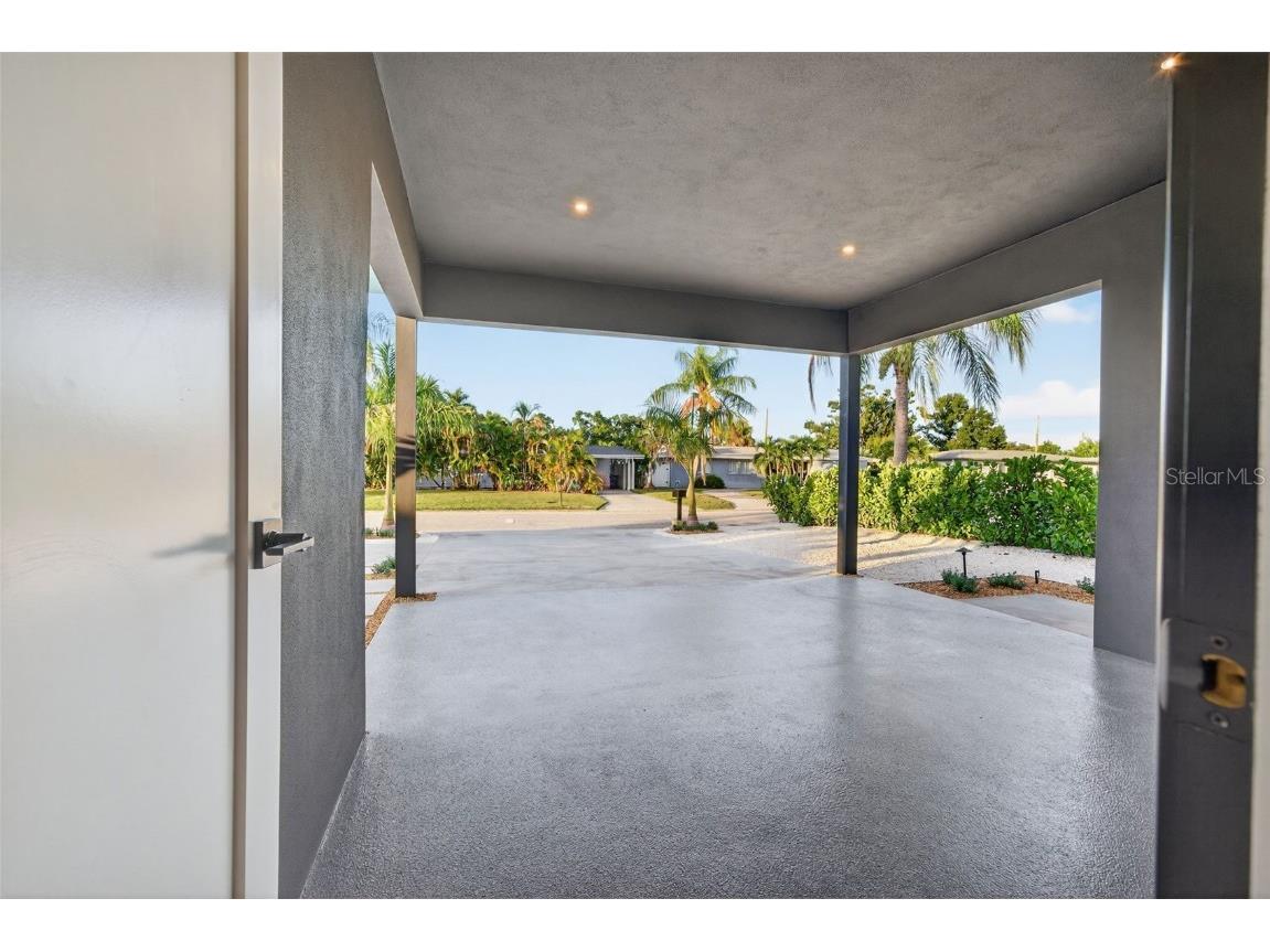 2306 Valencia Drive Sarasota FL 34239 A4670909 image30