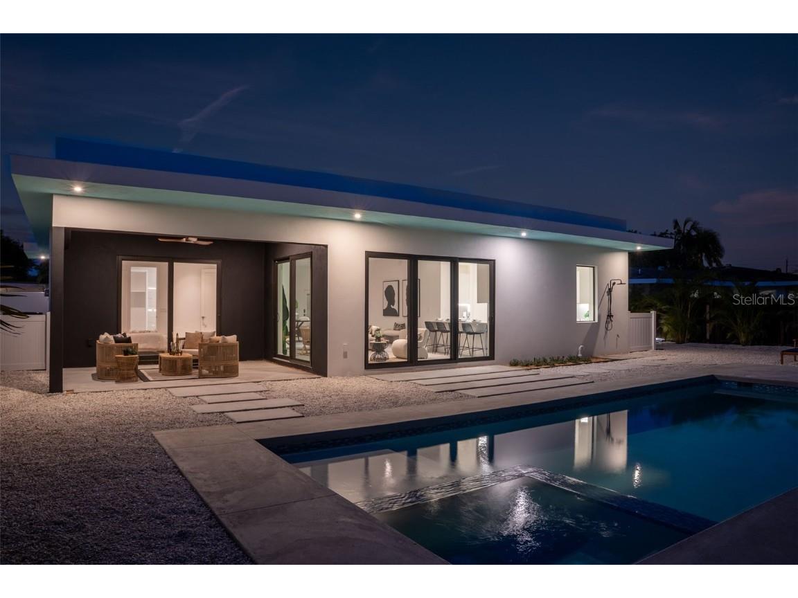 2306 Valencia Drive Sarasota FL 34239 A4670909 image34