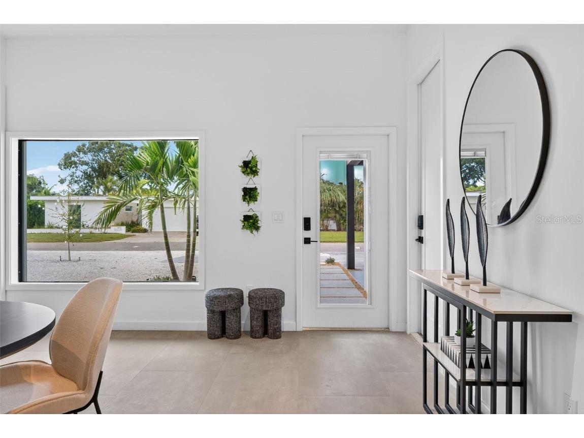 2306 Valencia Drive Sarasota FL 34239 A4670909 image6