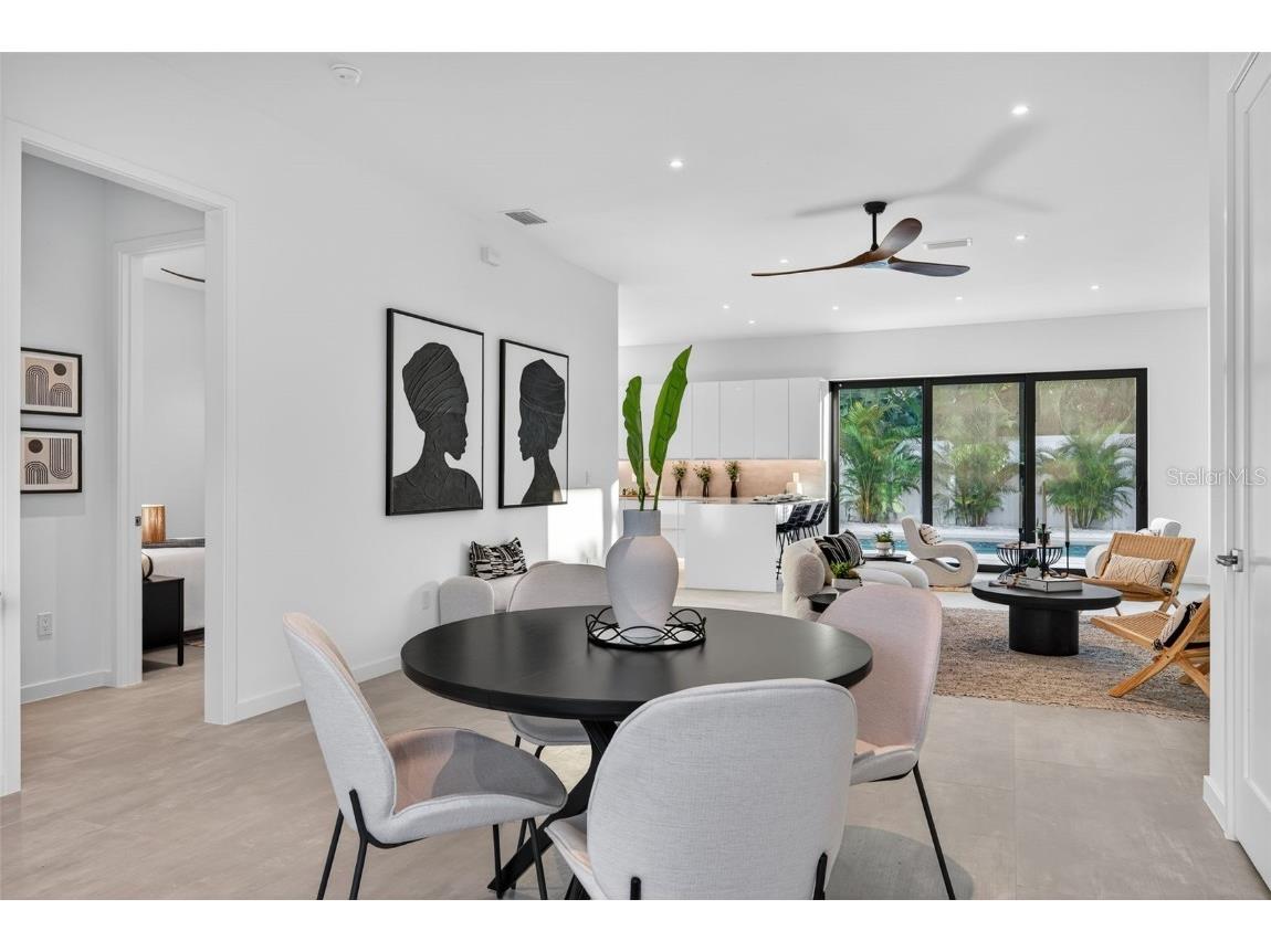 2306 Valencia Drive Sarasota FL 34239 A4670909 image8